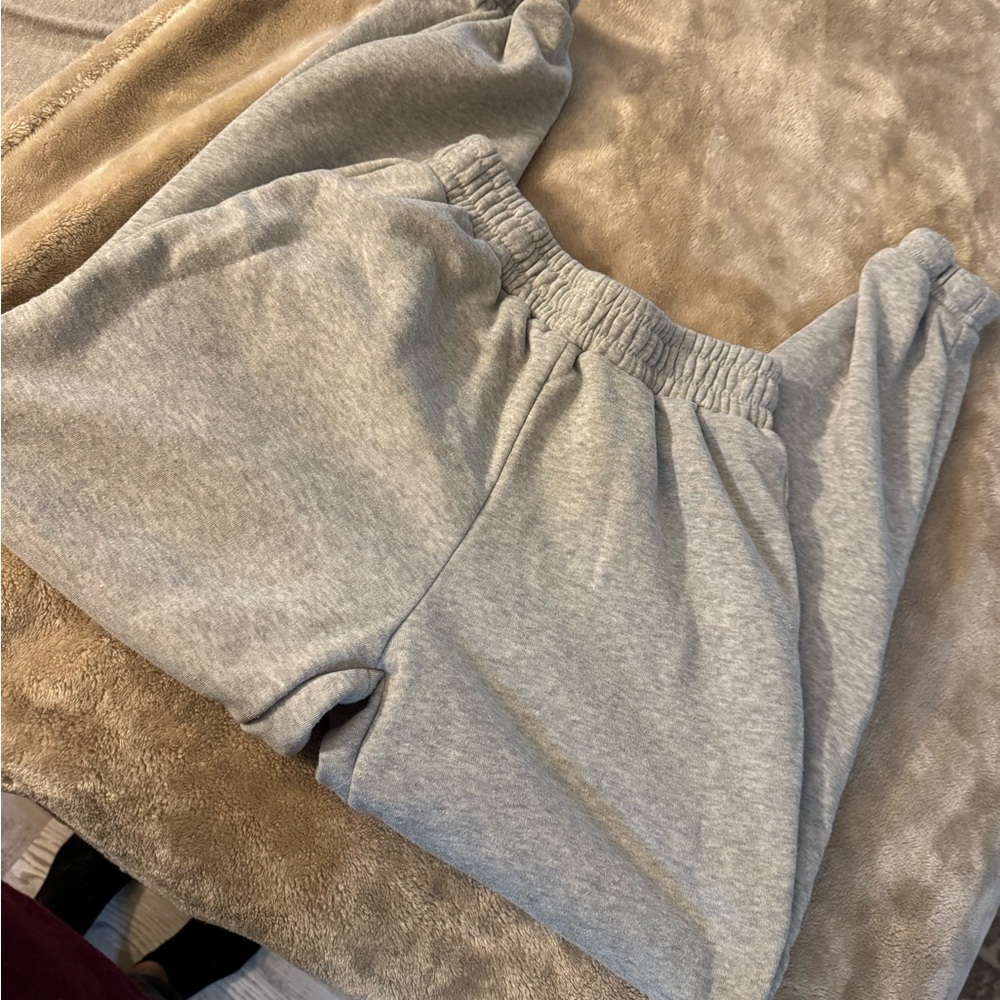 SHEIN Kids Light Gray Elastic Shorts